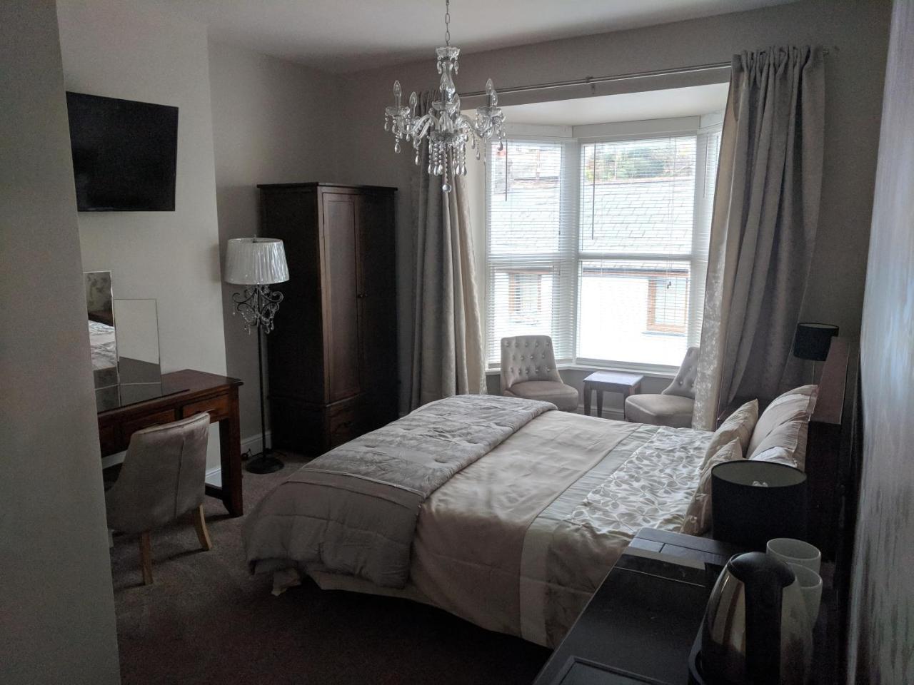 Lion House Bed & Breakfast With Restaurant Combe Martin Buitenkant foto
